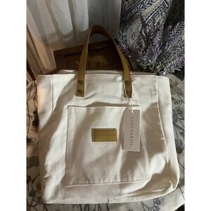 COZY EARTH White Tan Canvas Material Zipper Top Tote Bag